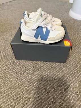 New Balance Kids White and Blue Velcro Sneakers